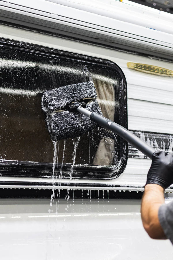 Mitt On A Stick Pro+