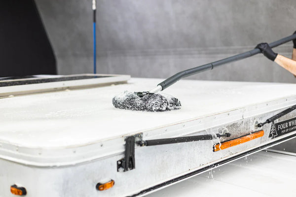 Mitt On A Stick Pro+