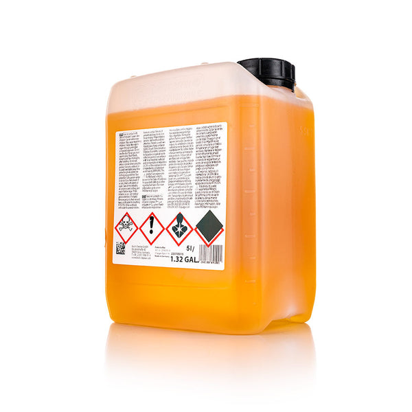 The back of a ug of Koch Chemie Protector Wax on a white background.